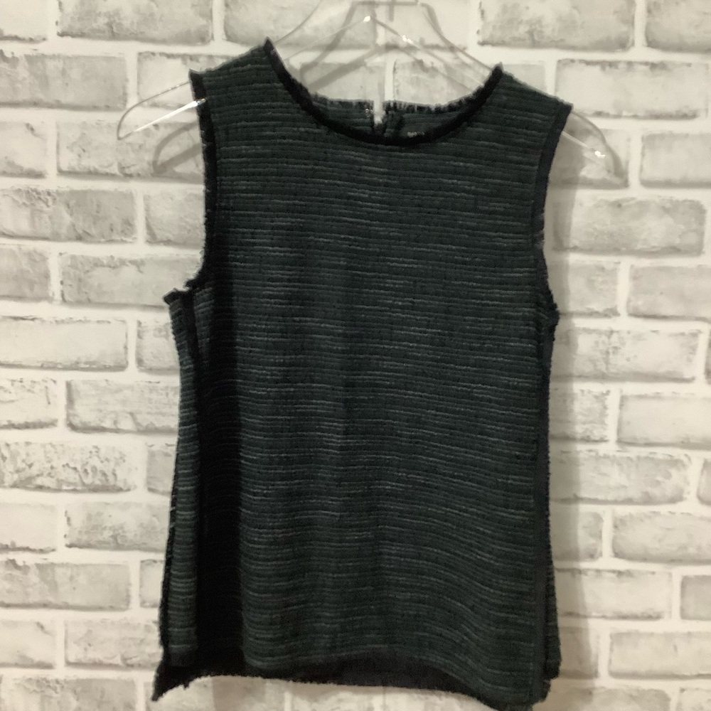 Banana Republic Sleeveless Textured Black and gray Top Blouse XS (0137)